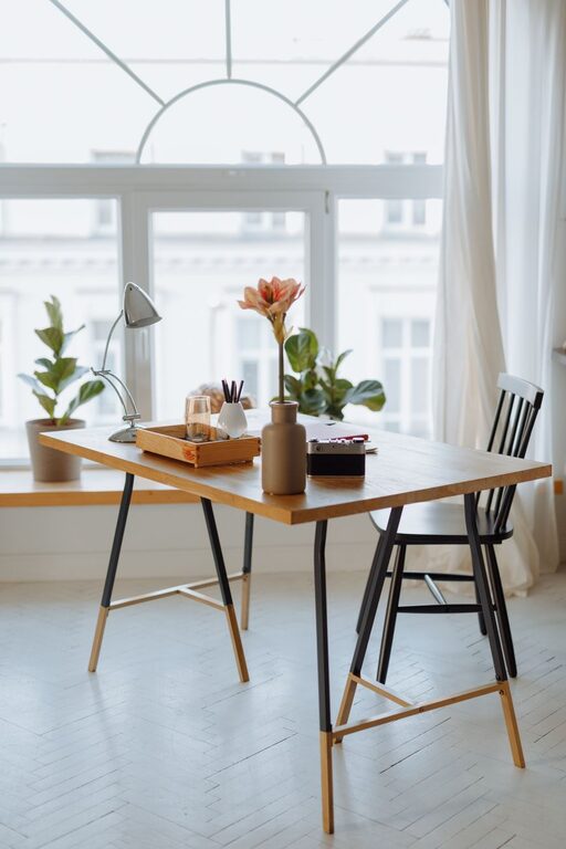Simple Steps to Create a Cozy and Inviting Home Office Space